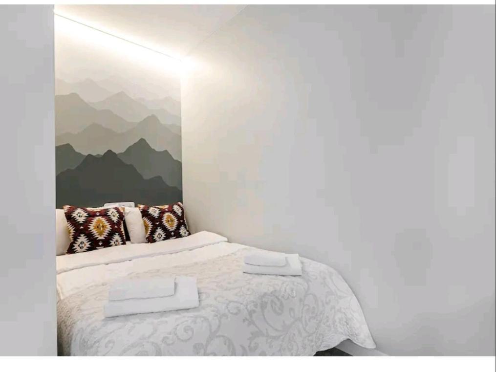 Happy Inn Vip, Self Check-In-24X7, A-C, Parking-In-The-Underground-Garage Вильнюс Экстерьер фото